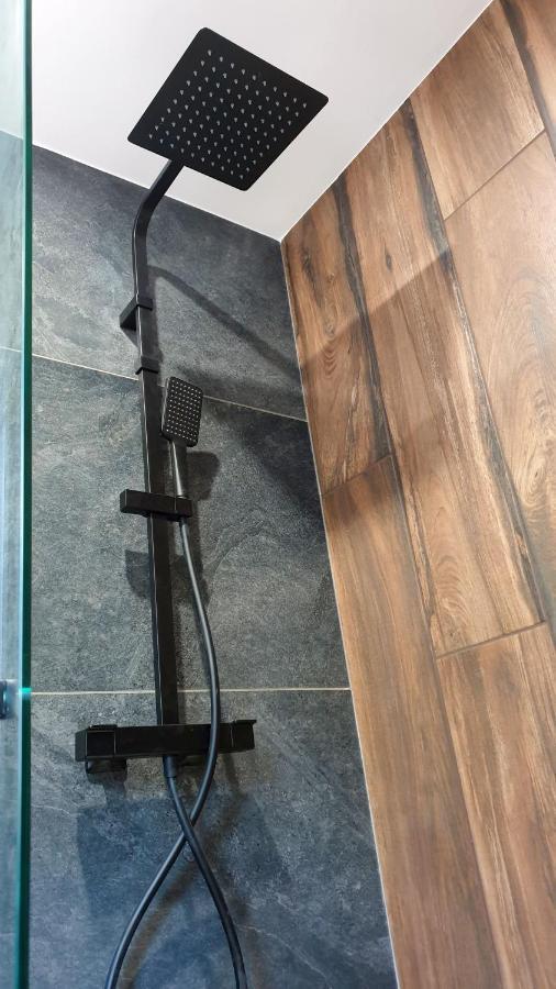 Gary Suite - Studio Cosy, Spa Et Jardin Privatif A 4 Min De Cambrai Awoingt 외부 사진